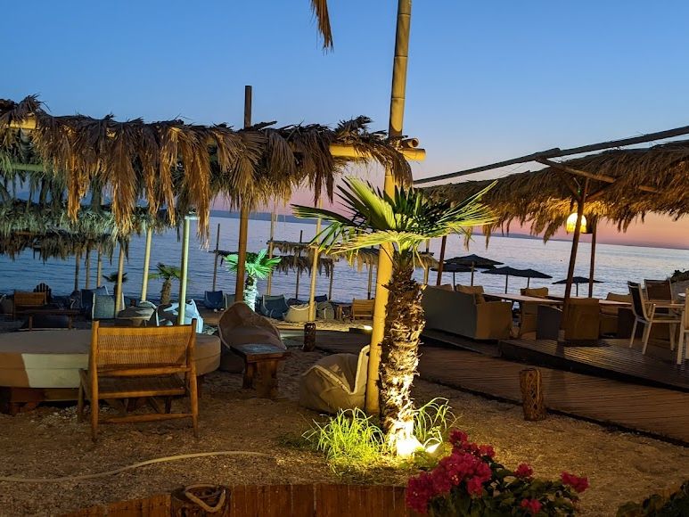 Oasis Beach Bar - Tavern - Pefkari